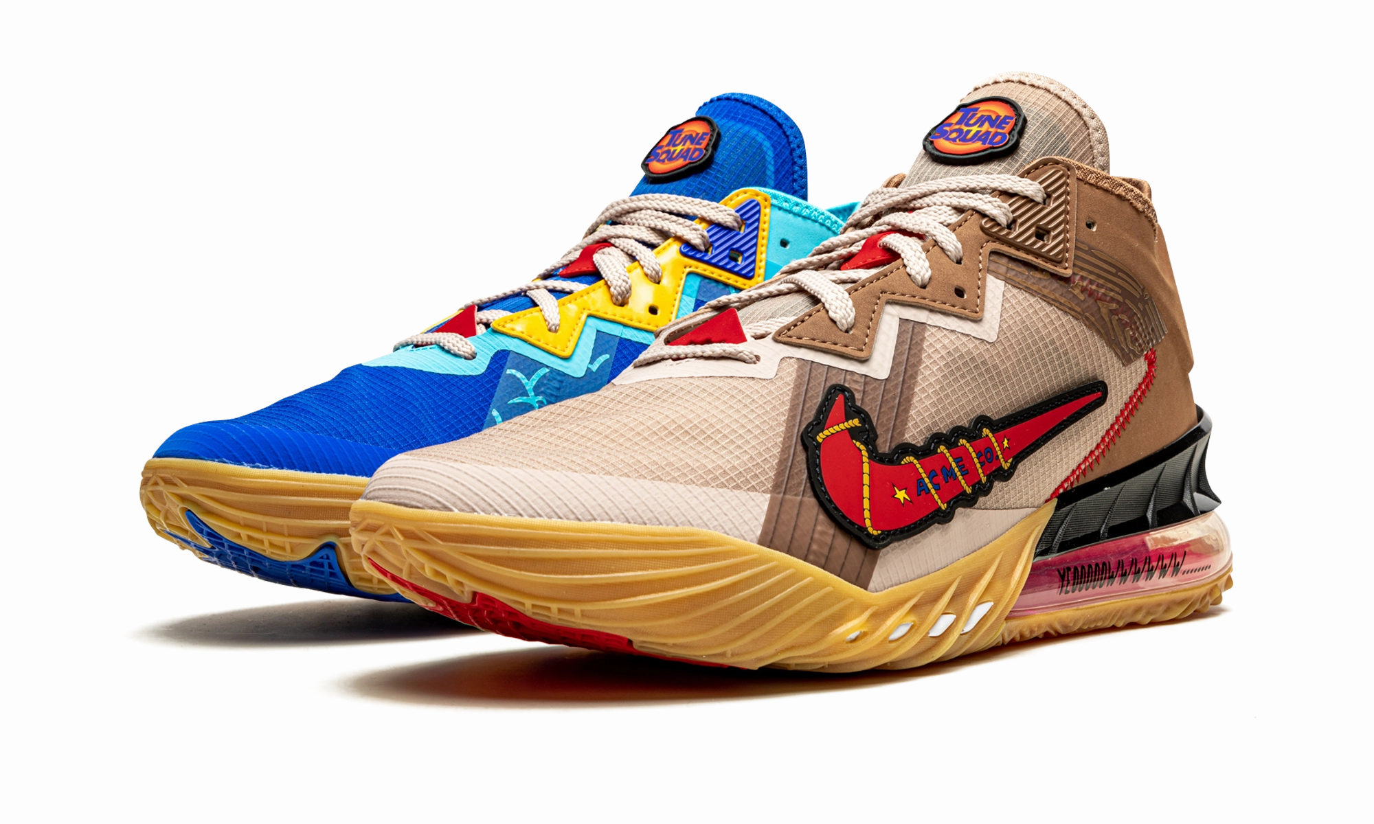 Breathable mesh panel LeBron 18 Low "Wile E. Coyote vs Roadrunner"