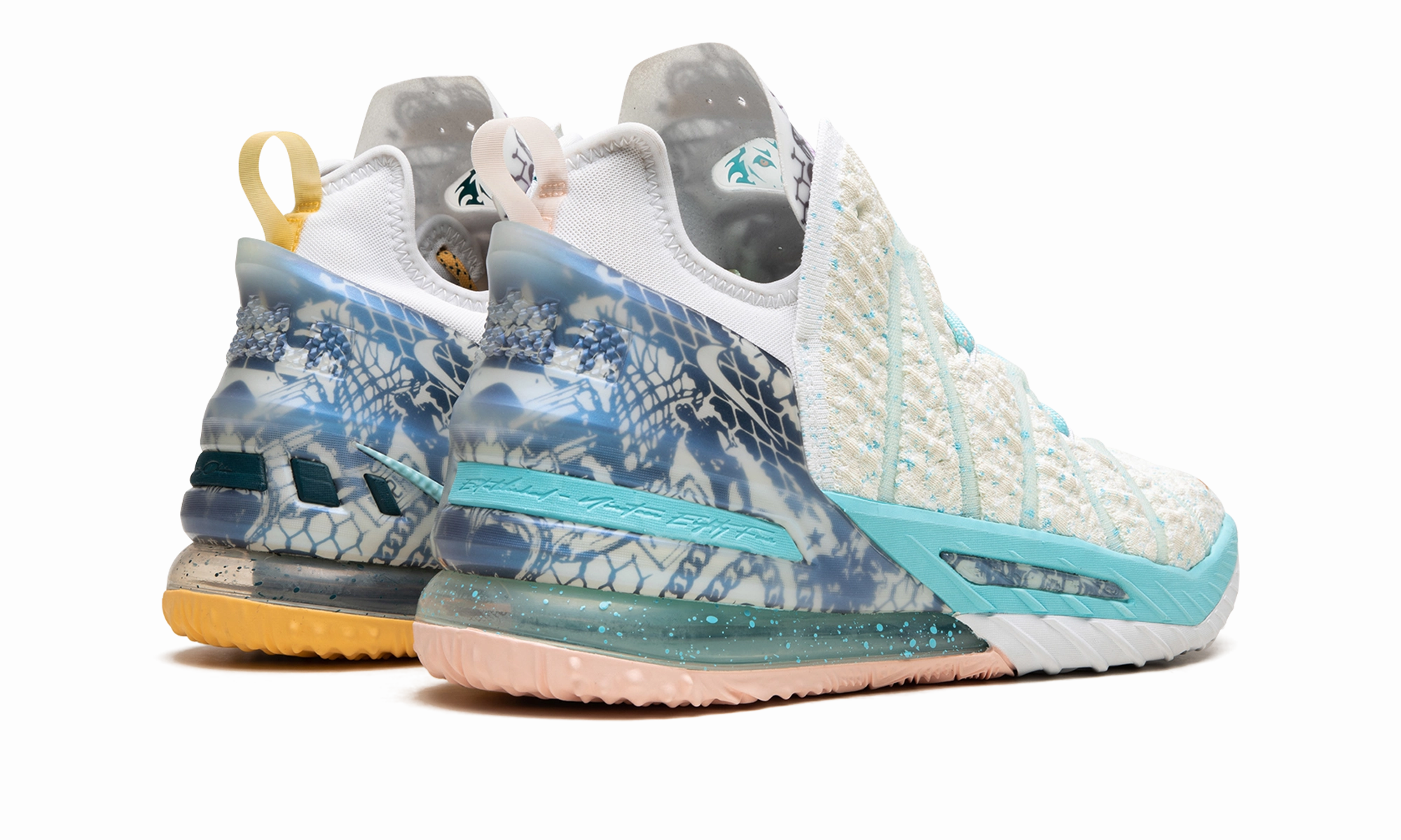 Heel Guard Tech LeBron 18 "Reflections Flip"