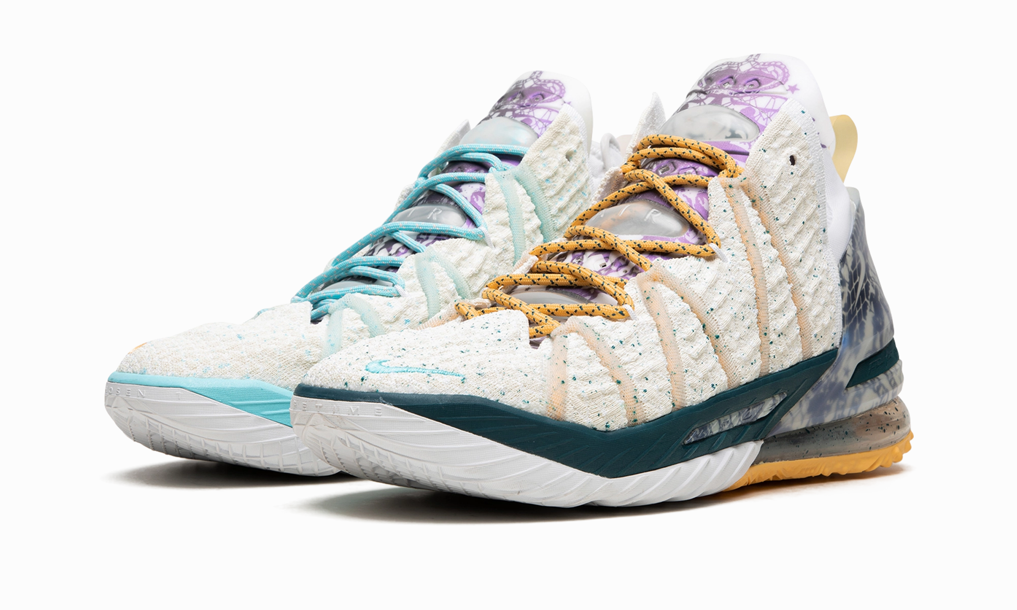Flexible Arch Design LeBron 18 "Reflections Flip"