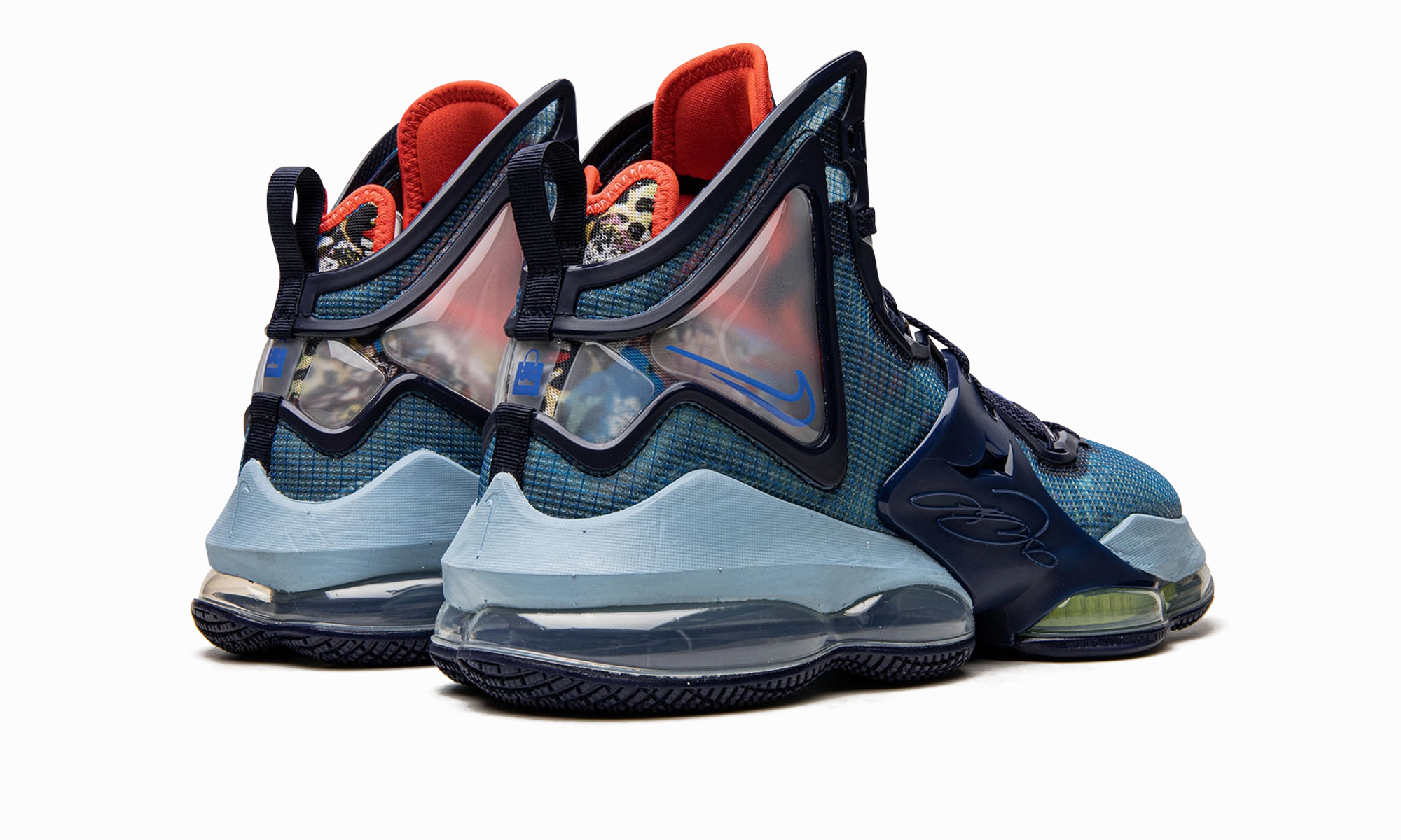PaddedCollar Vulcanized Outsole LeBron 19 "Fast Food"