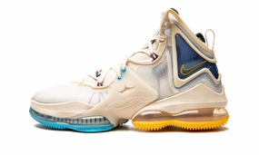 Vibration Dampening Convex Tread Configuration LeBron 19 "Minneapolis Lakers"