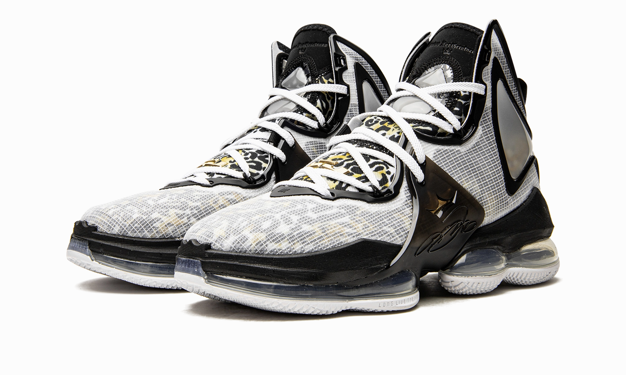 Torsional Stability Multi Density Midsole Layering LeBron 19 "Royalty"