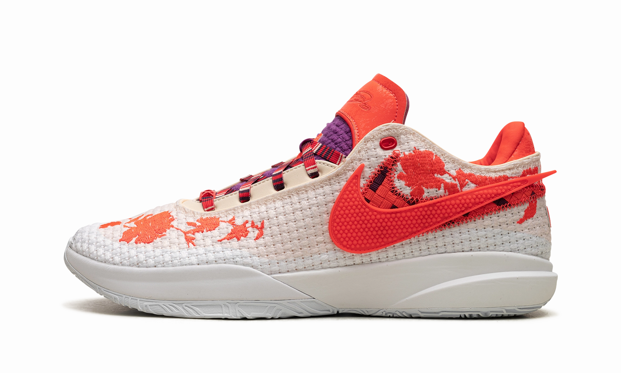LeBron 20 "Mimi Plange - Ceremony" Lockdown Fit System