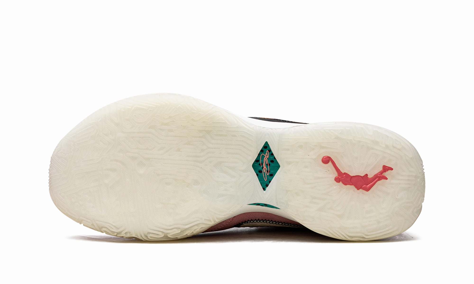 park play Dynamic Motion Grooves LEBRON 20 "South Beast"