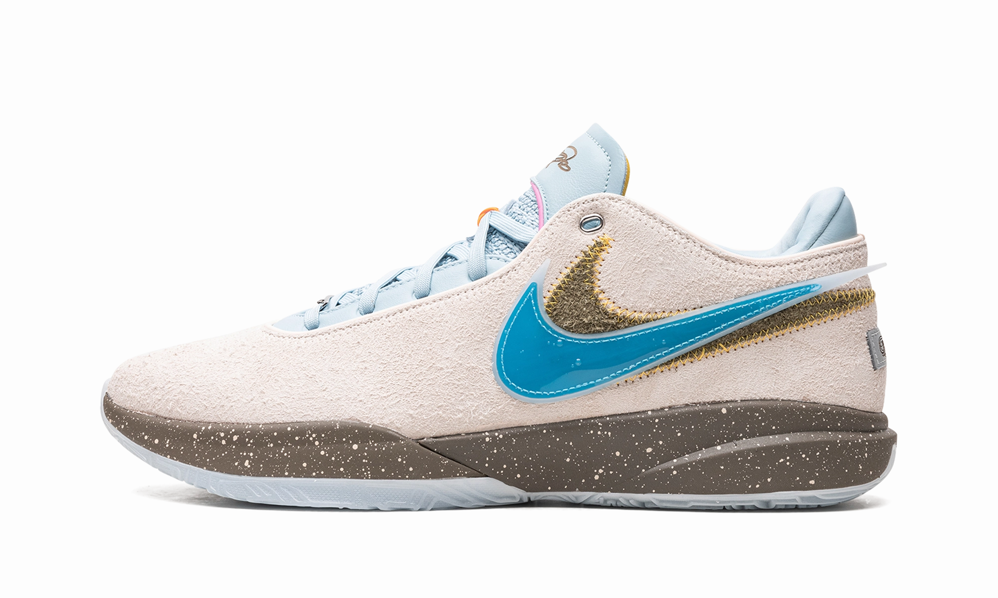 Ventilation Channel LeBron 20 "Unknwn - Message in a Bottle"