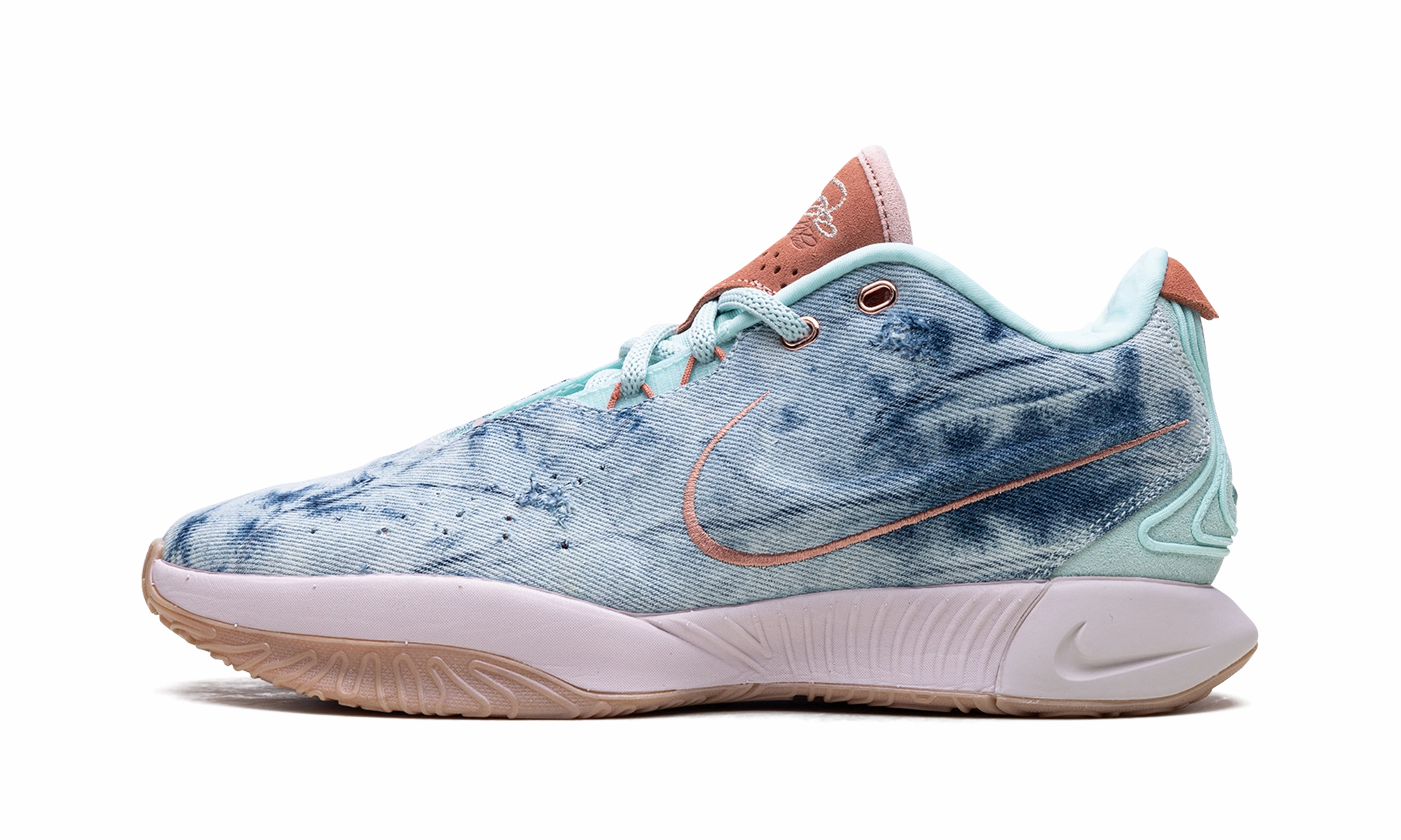 LeBron 21 "Aragonite" Step Control Support Padded interior