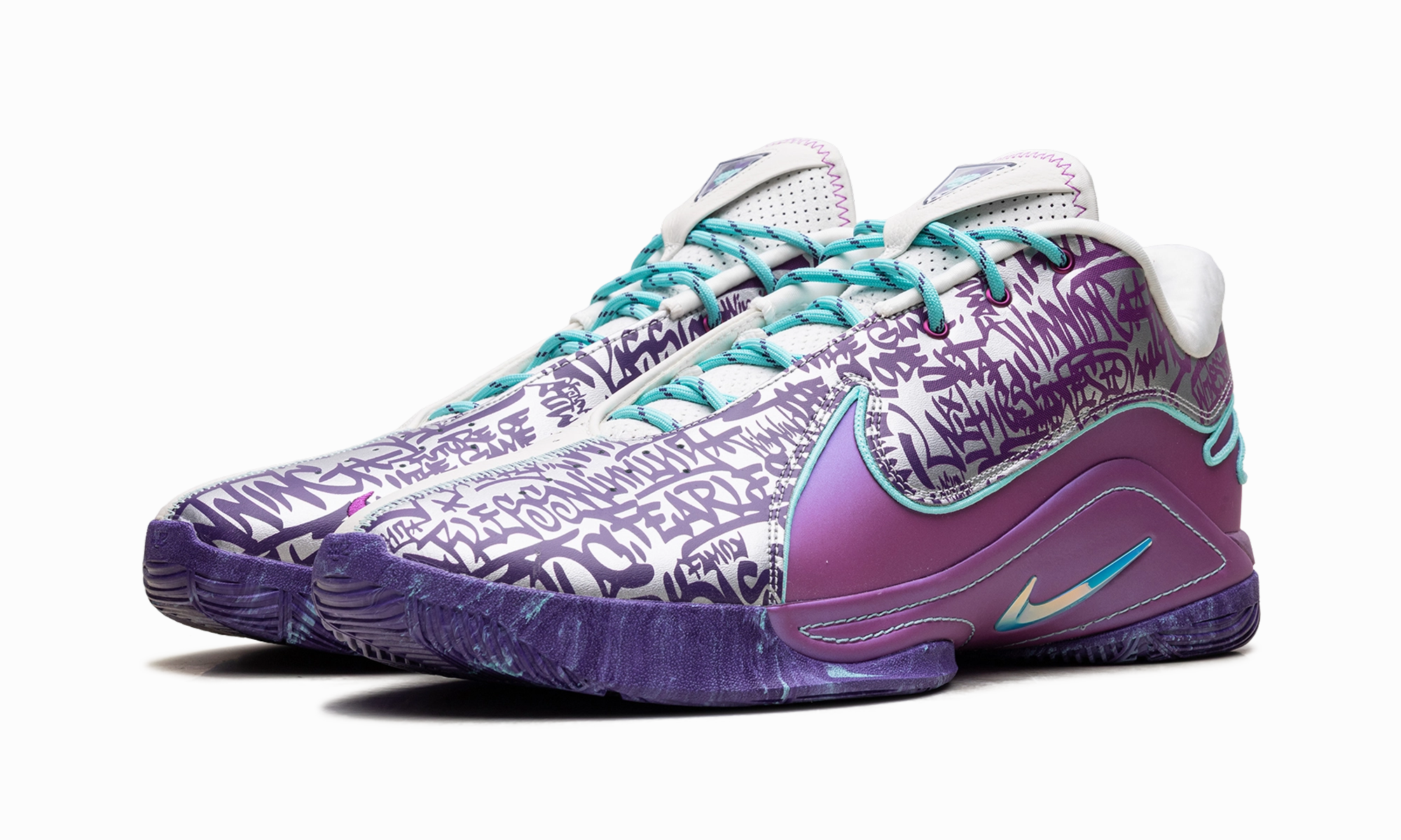 LeBron 22 "Frozen Grapes" Dual Density Sole