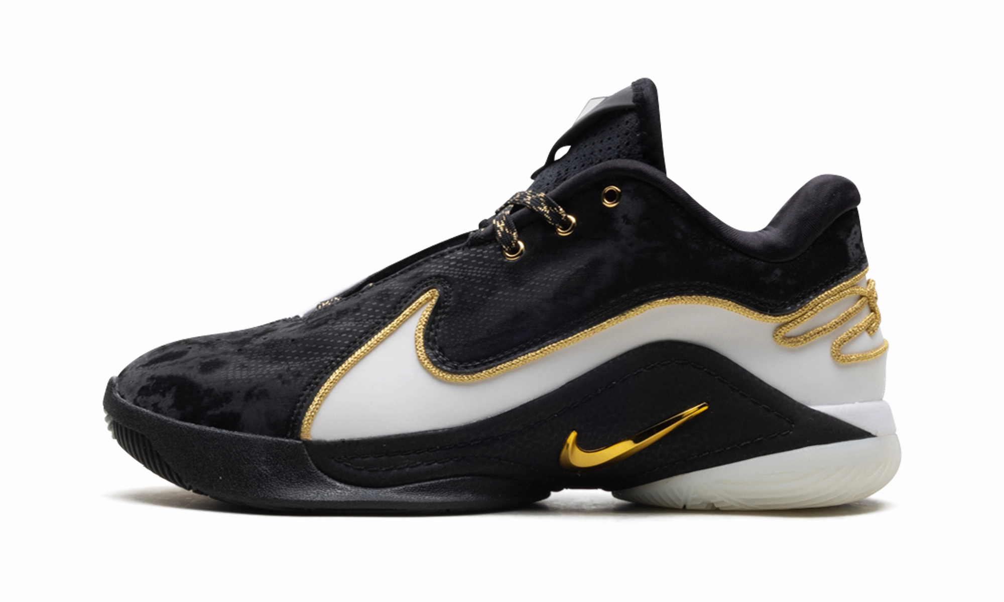 LeBron 22 "Mogul" Fast Play Shoes Thermoregulating Inner Layer