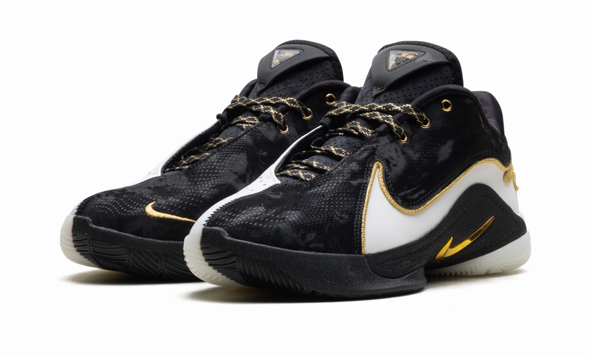 LeBron 22 "Mogul" Dynamic Propulsion Plate