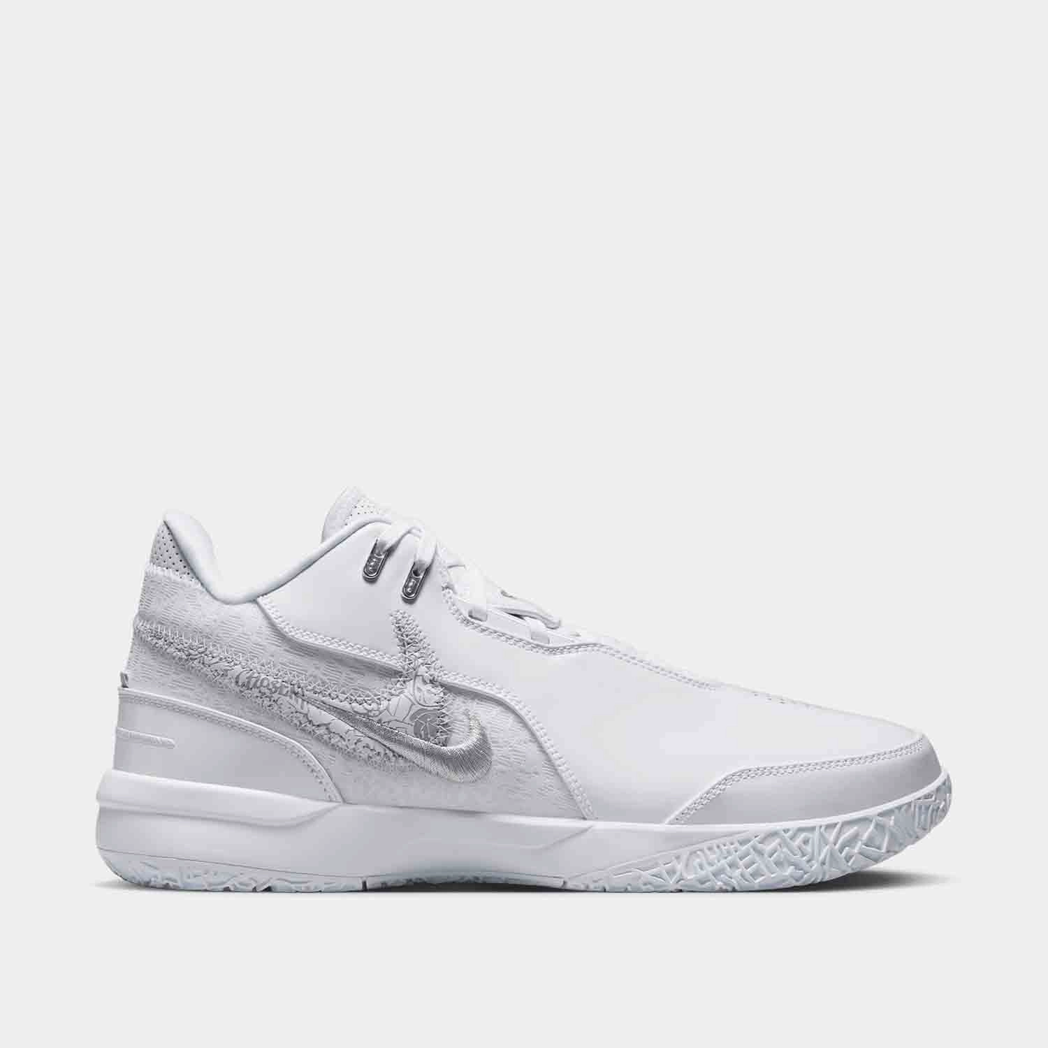 LeBron NXXT Gen AMPD Contoured Footbed Design