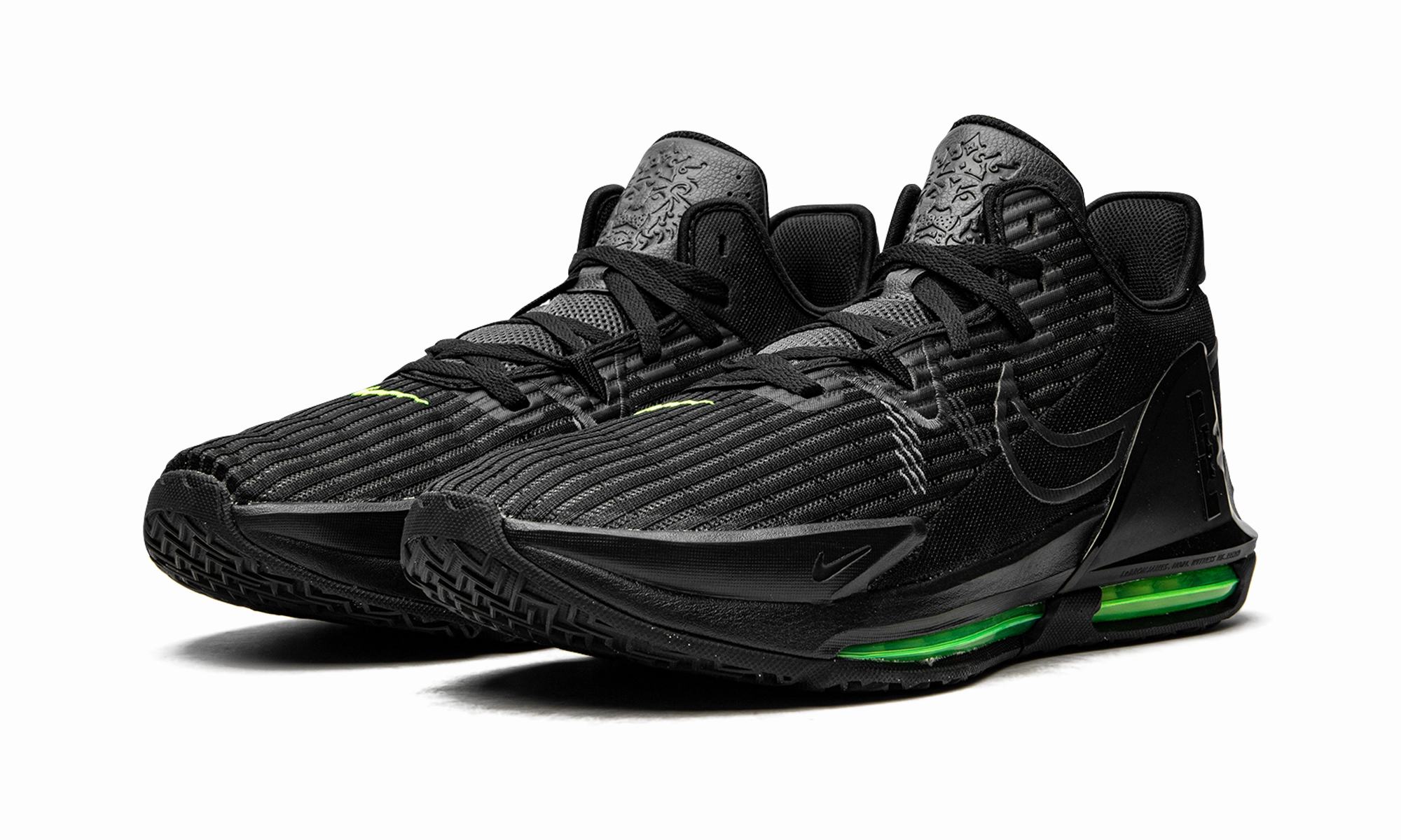 LeBron Witness VI Multi Directional Tread Design