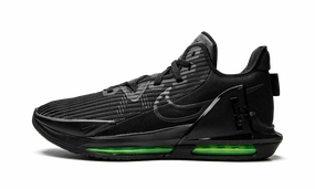 LeBron Witness VI Training Focus Zone durable soles