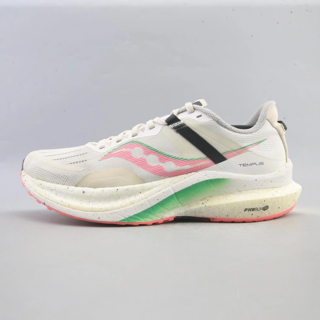 SAUCONY TEMPUS All-Weather Use snow running footwear