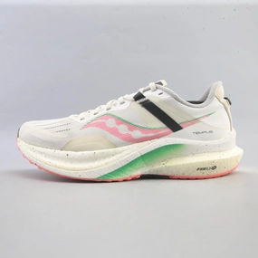 SAUCONY TEMPUS All-Weather Use snow running footwear