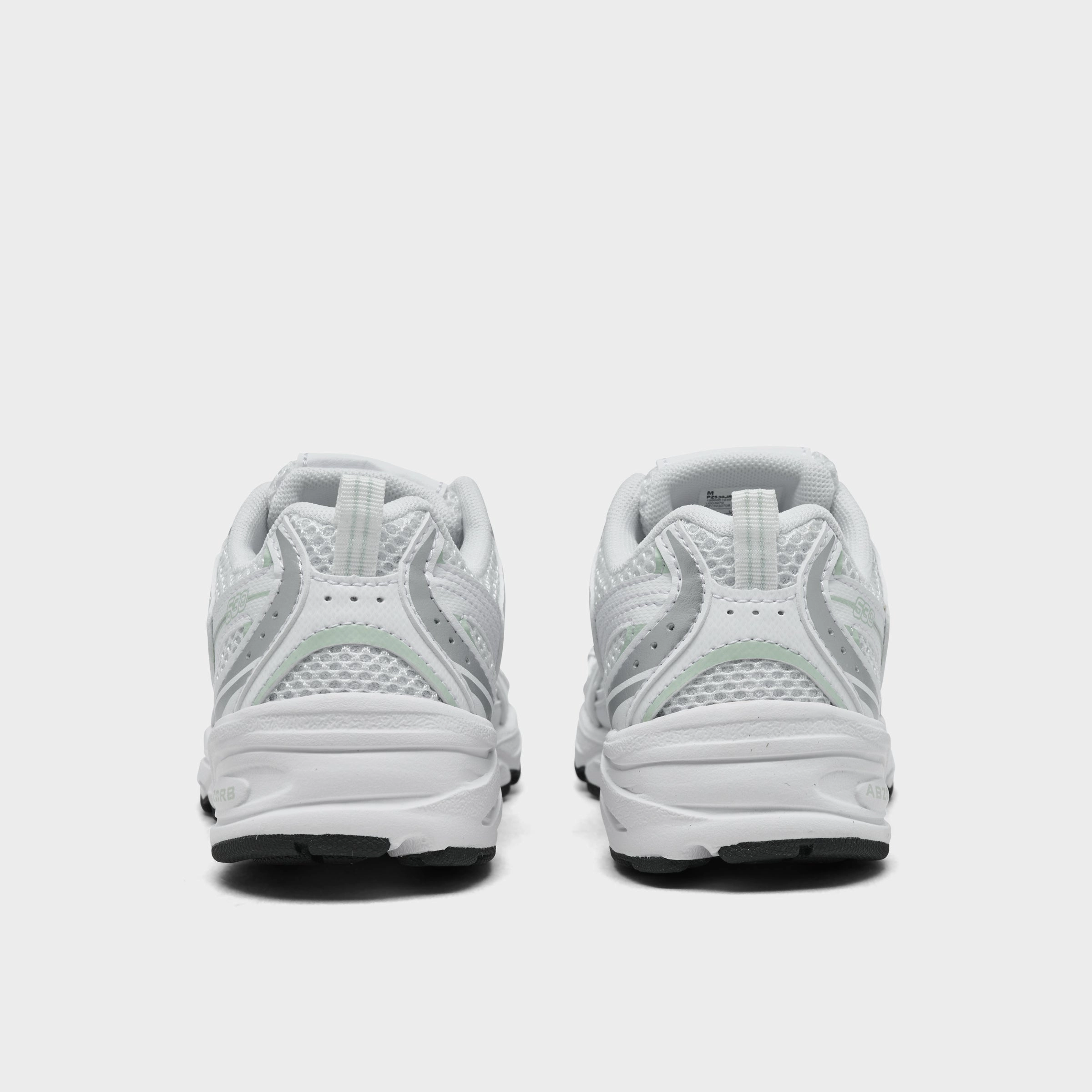 New Balance Children's 530 White / Silver teenage athletic shoes flexible running footwear