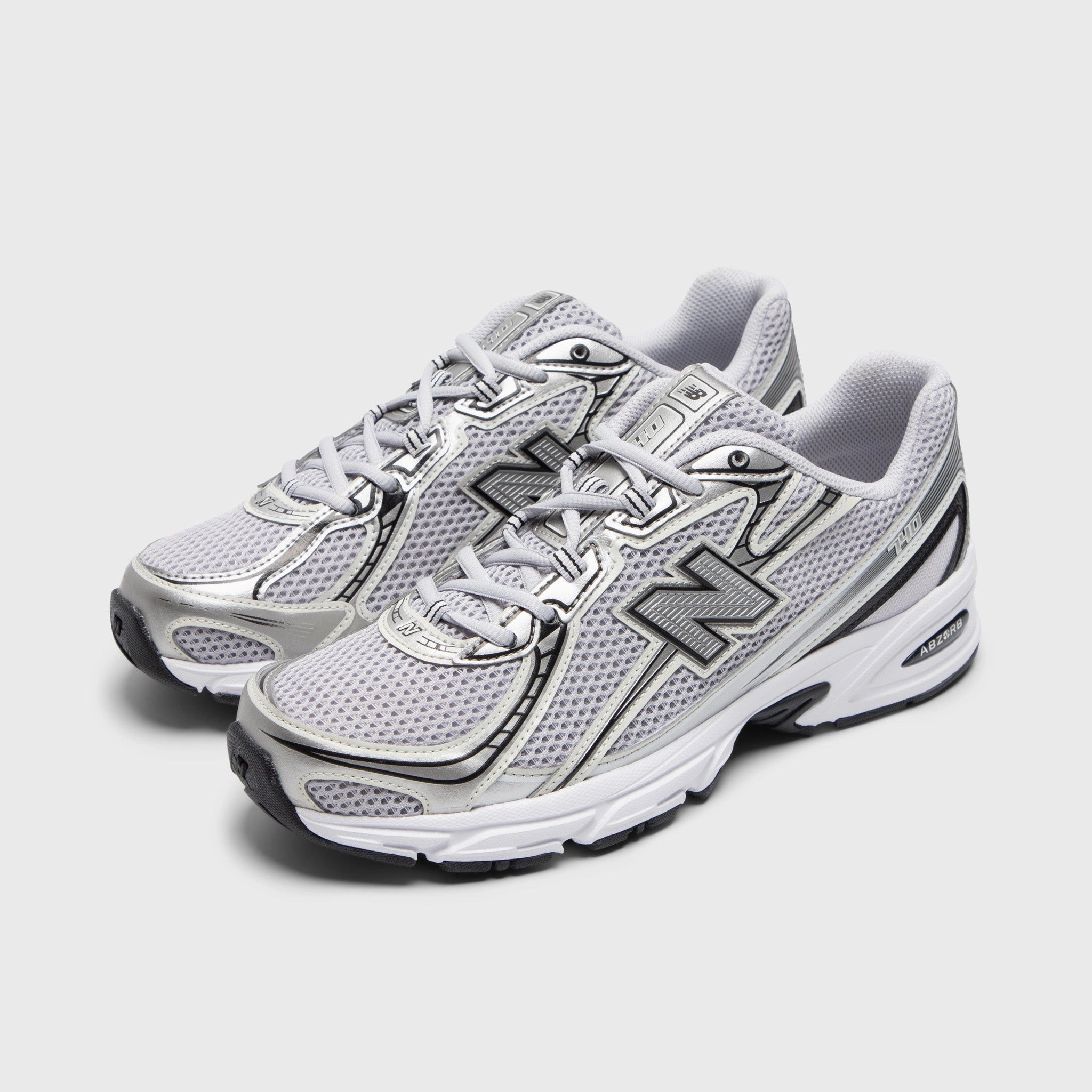 New Balance 740 Silver / White canvas shoes