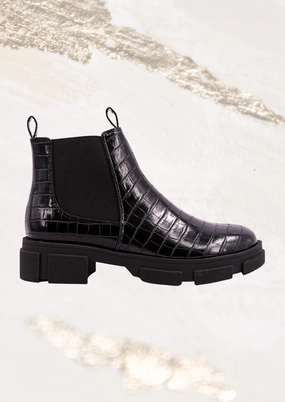 Women's Yohana Croc Combat Boot In Black ReinforcedHeel Scandi Cool