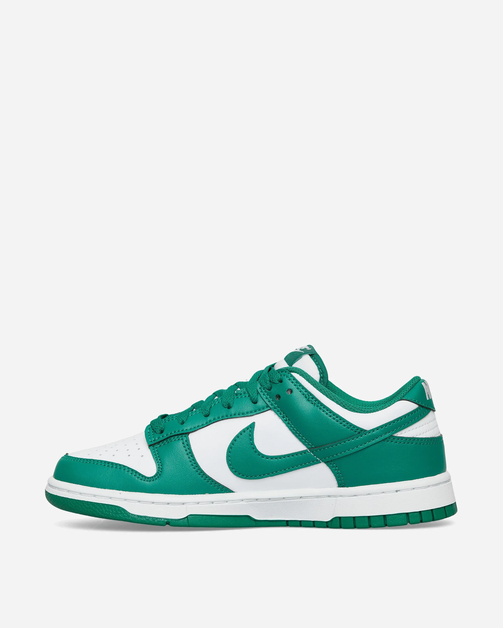 Dunk Low Sneakers White / Malachite Sports-Friendly GoodGrip