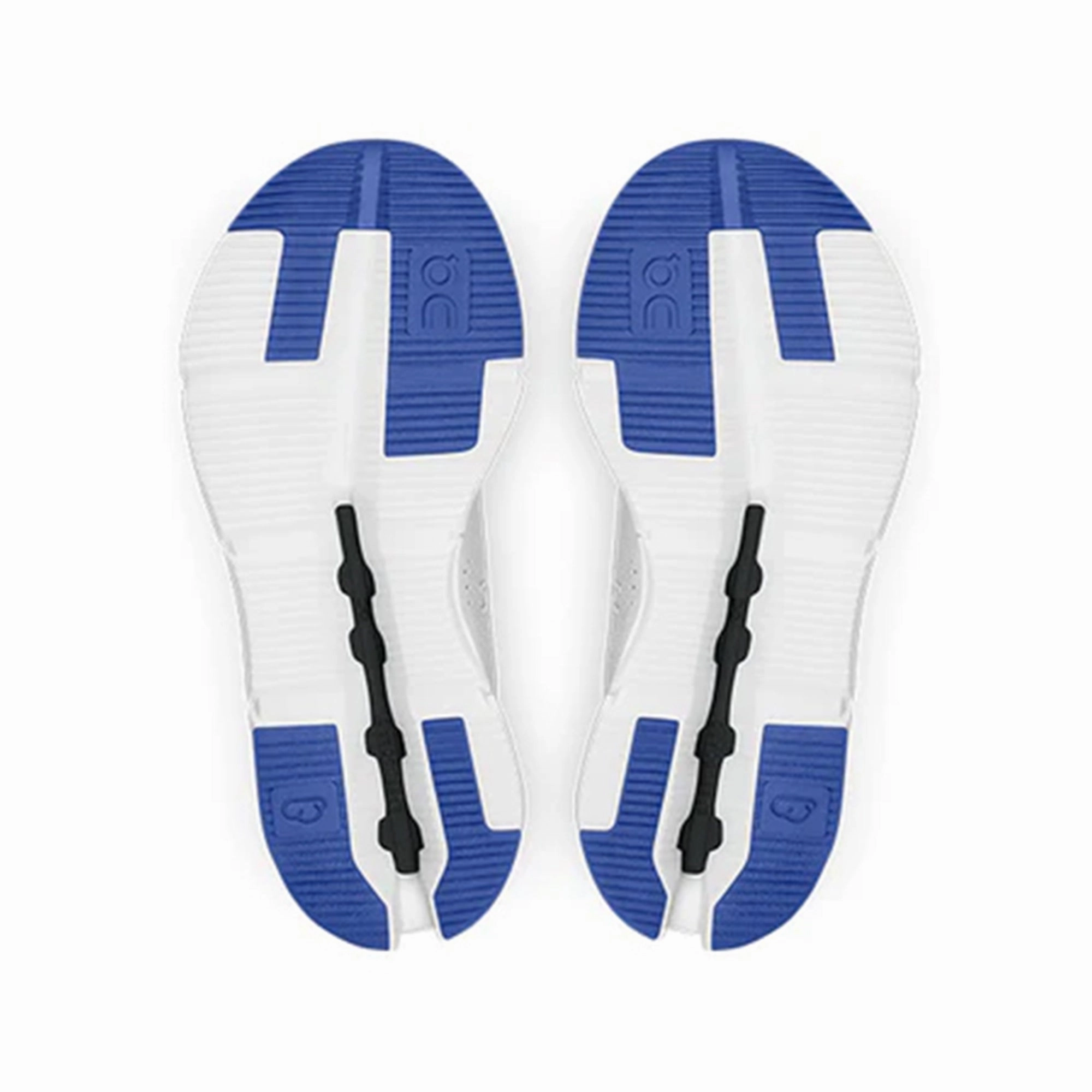On Running Women's Cloudnova 26.98983 Airflow Enhanced Tongue Sports Class