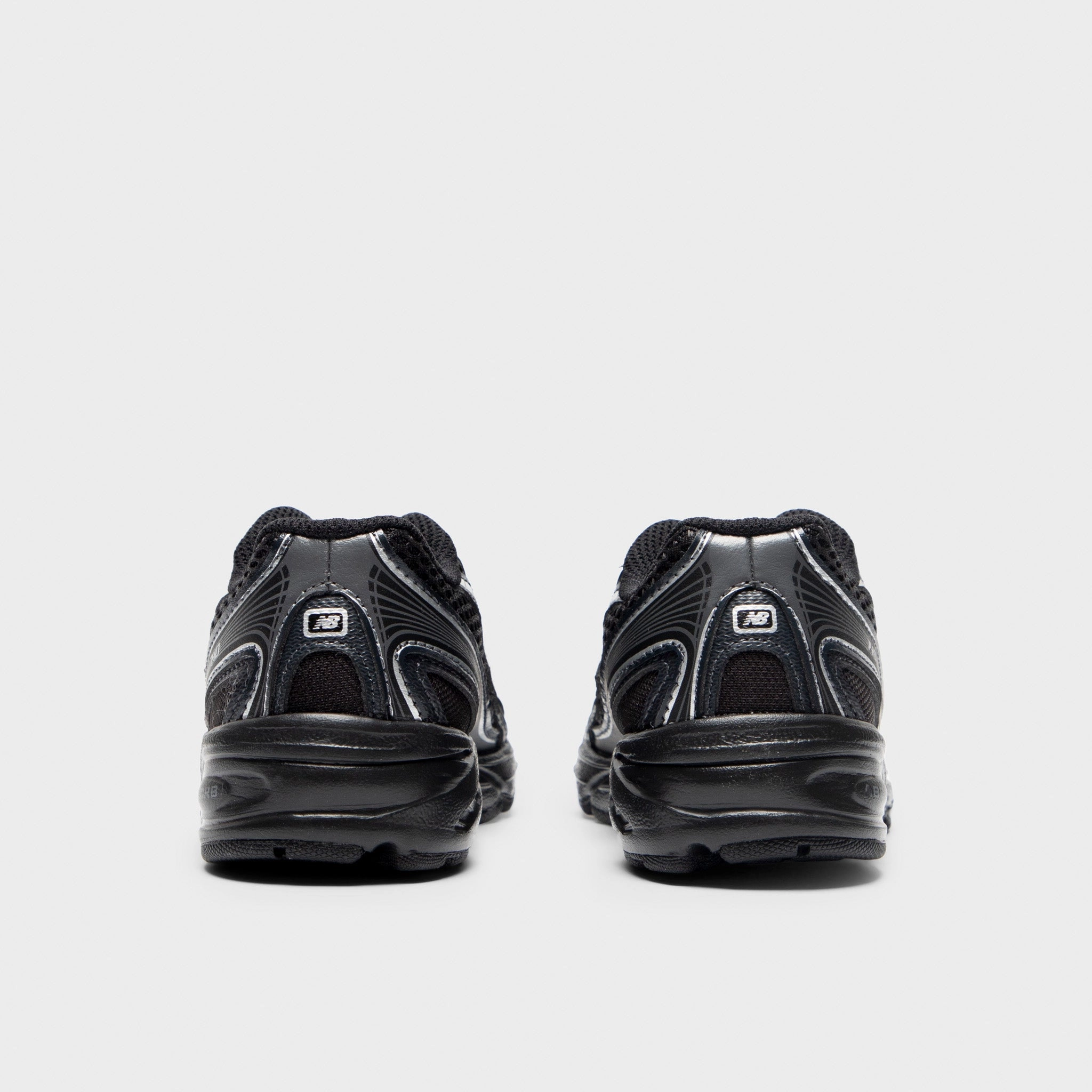 foam - midsole - cushioning - softness shoes Marathon - running New Balance Children's 740 Black / Silver Metallic