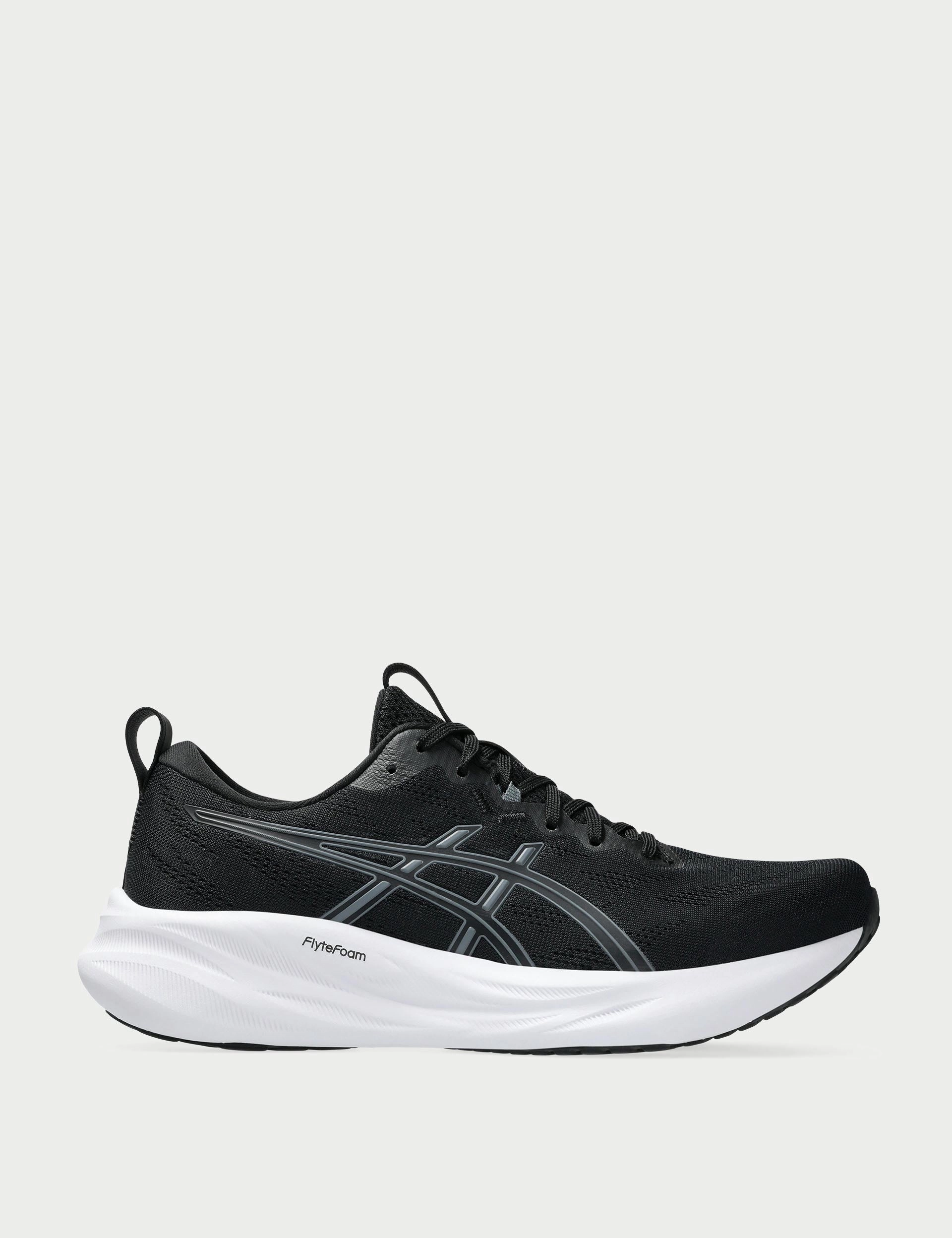 MeshVentilation running on an outdoor track shoes Gel-Pulse 16 - Black/Metropolis