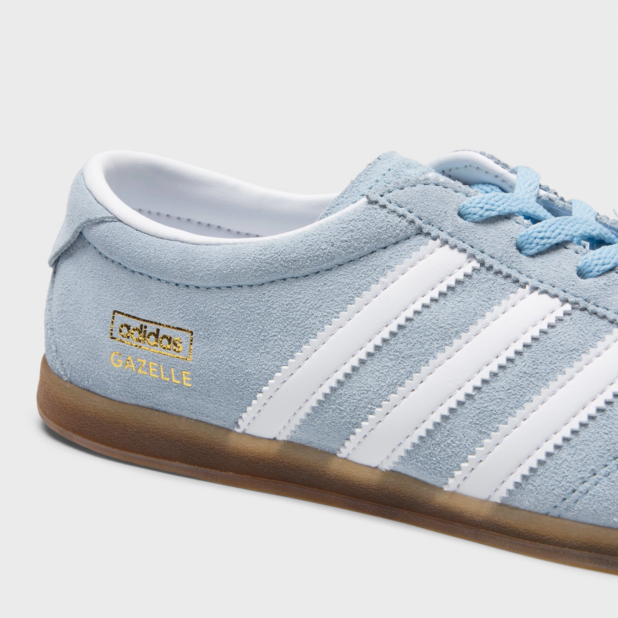Comfortable Arch Cushion Family Out adidas Originals Women's Gazelle Lo Pro Clear Sky / White - Gum