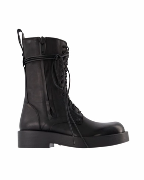 Maxim Ankle Boots in Black Leather Day Wear Snowy Environment