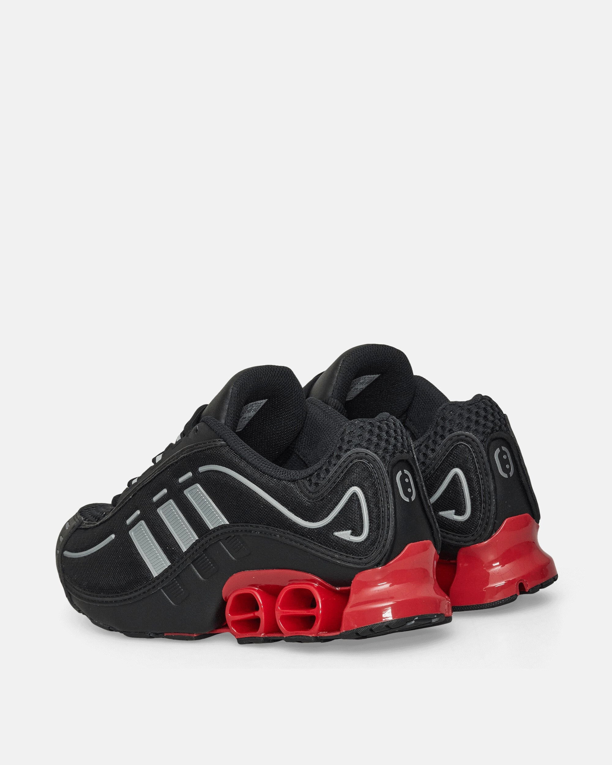 Lace Up Style All-day lining Megaride O1 Sneakers Core Black / Better Scarlet