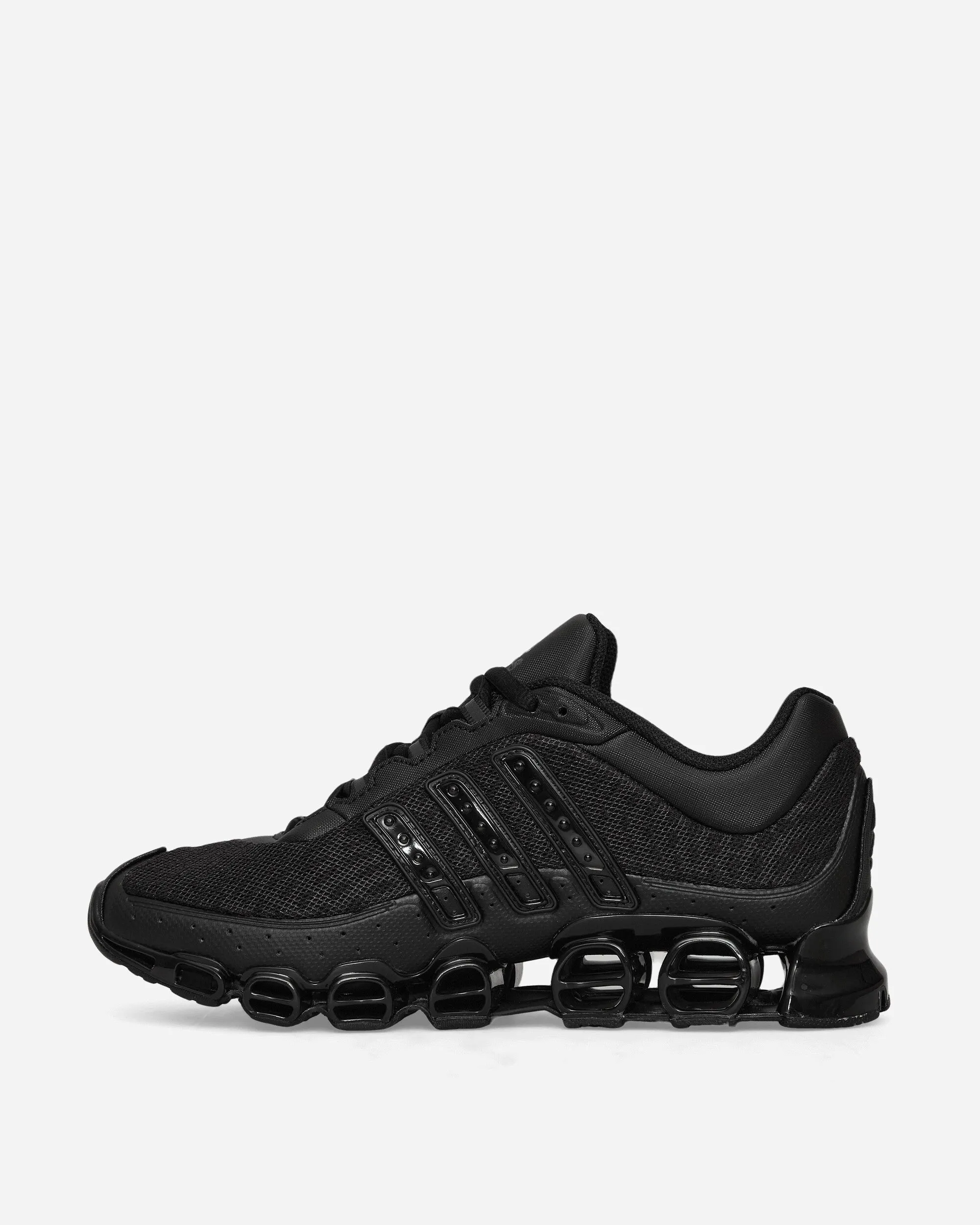 Megaride Sneakers Core Black / Core Black Light Arch Adaptive Technology