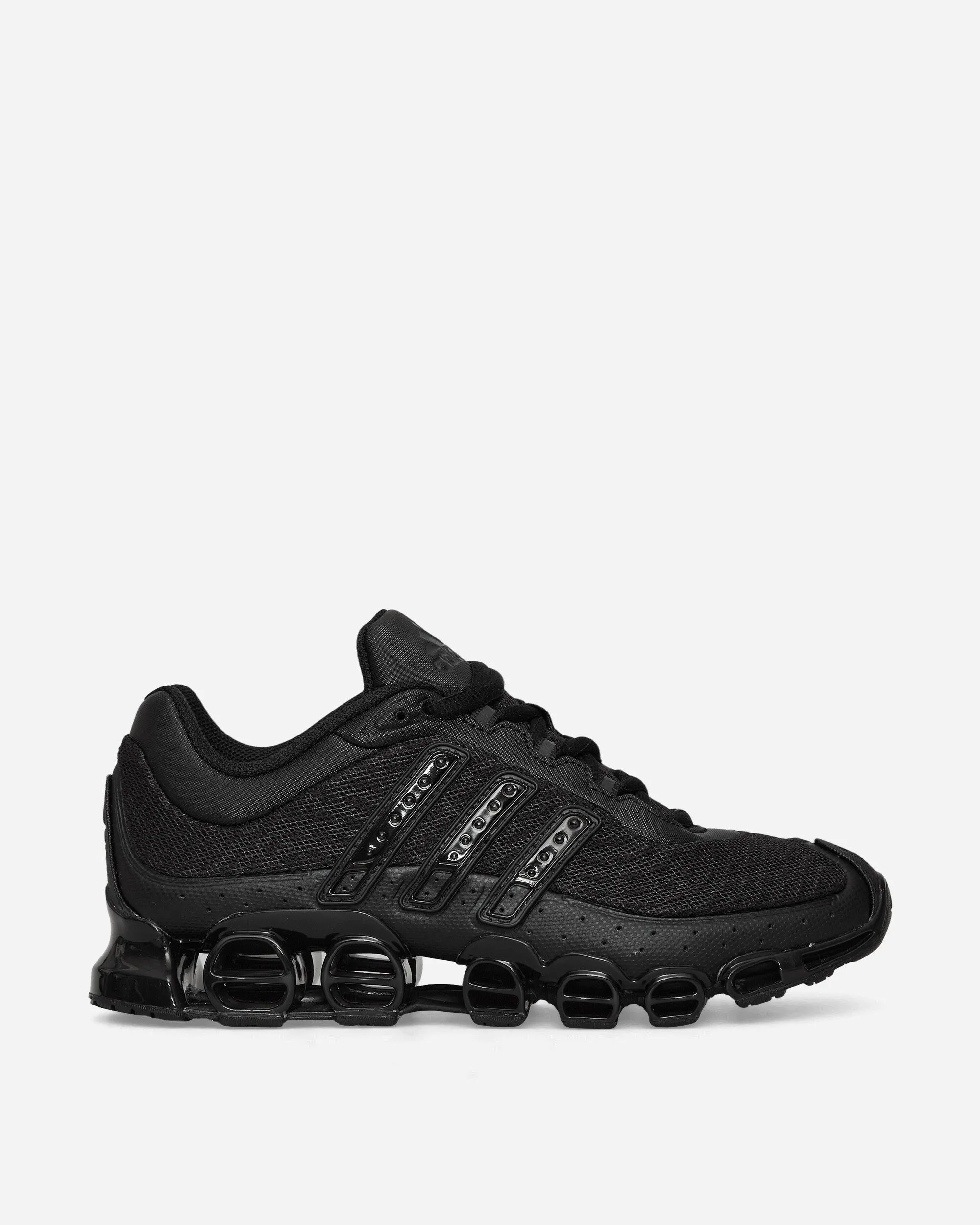 Megaride Sneakers Core Black / Core Black Seamless Knit Construction