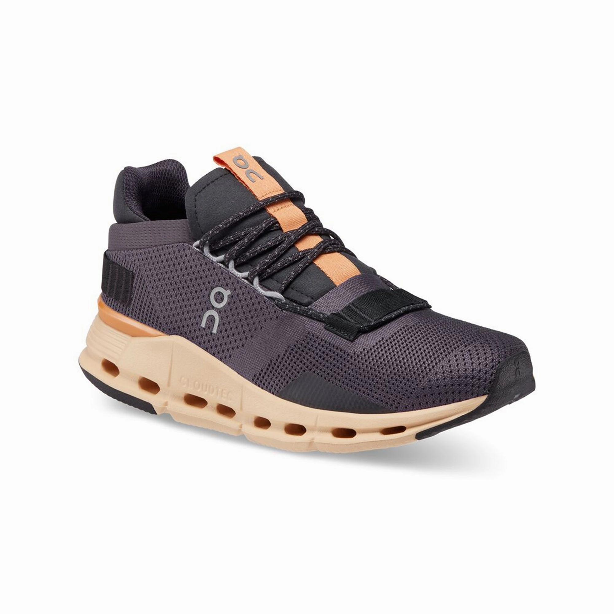 On Running Women's Cloudnova 26.98491 DurableMaterial