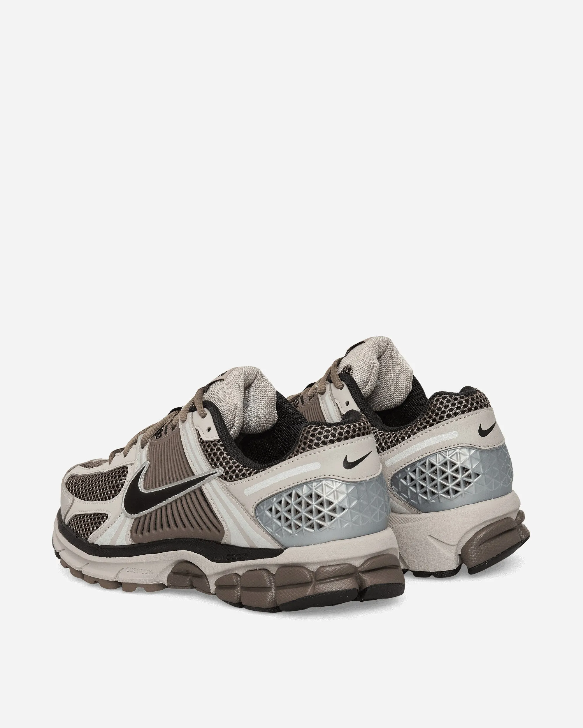 Zoom Vomero 5 Sneakers College Grey / Black / Cave Stone Track Day Max Grip