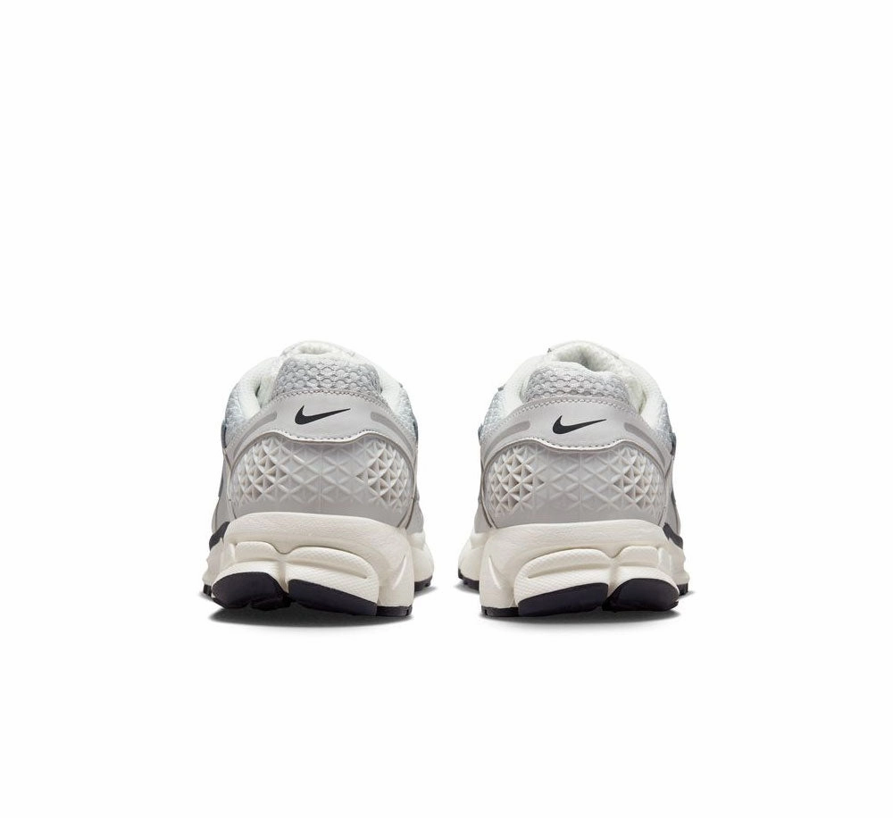 Neutral Stance Support Women's Nike Zoom Vomero 5