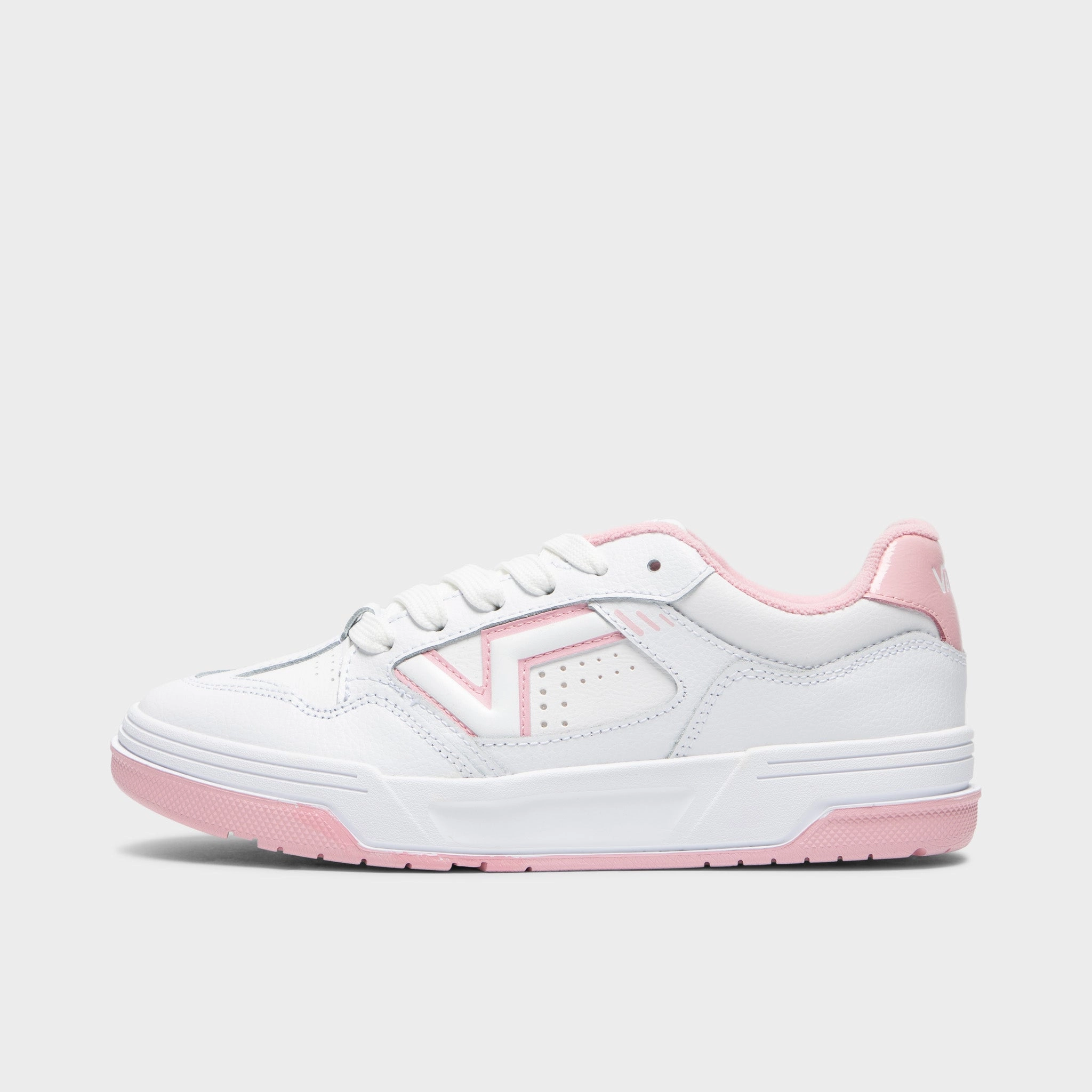Sea Breeze Outfit Essential Vans Upland Leather White / Pink