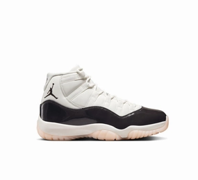 Airflow Channel Tech WOMENS AIR JORDAN 11 RETRO