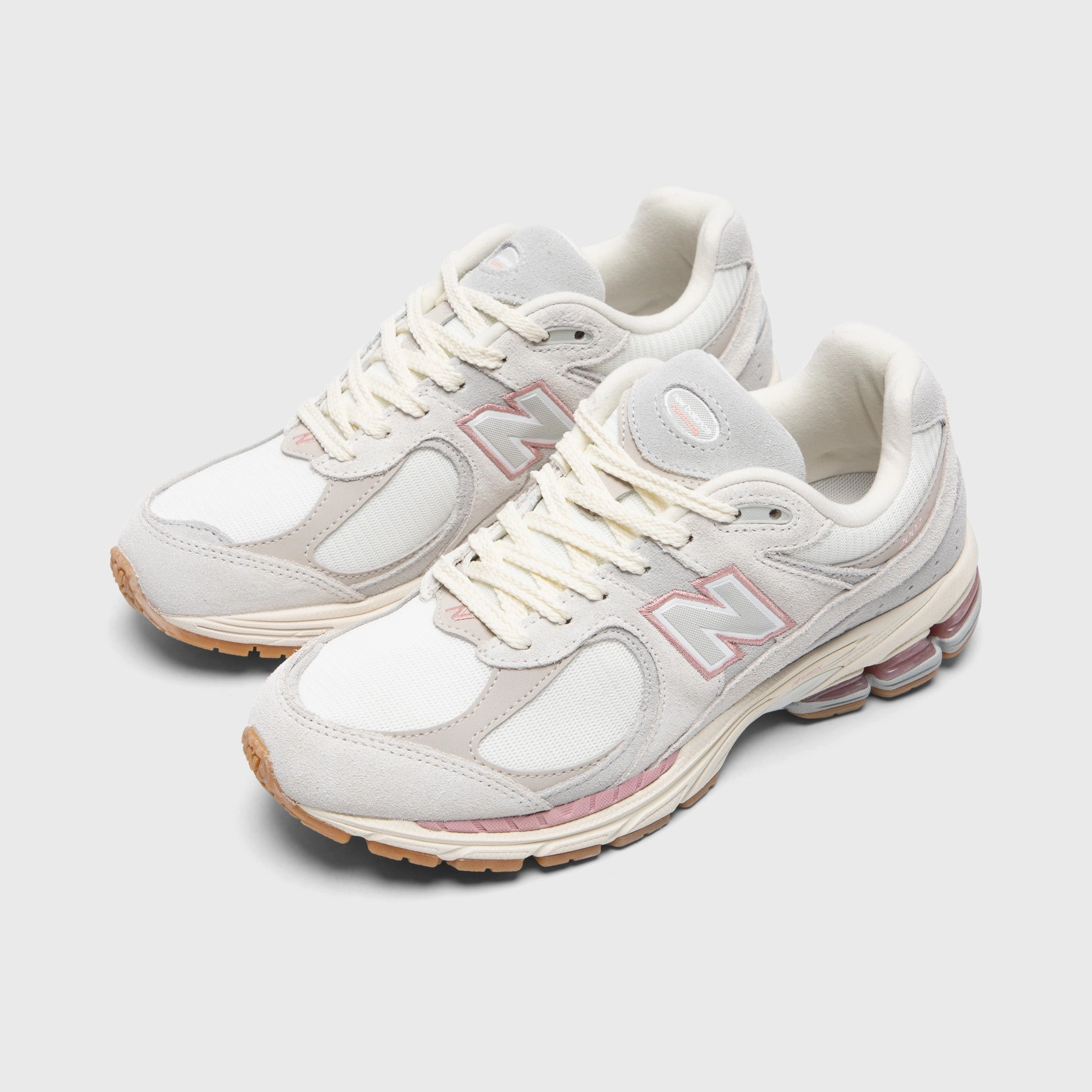 shock - absorbing footwear pre - workout preparation New Balance 2002R Sea Salt / Reflection