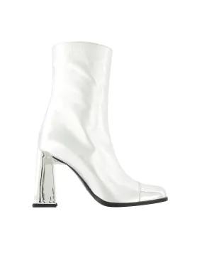 Grip Strong Moon Boots - Carel - Leather - Metallic