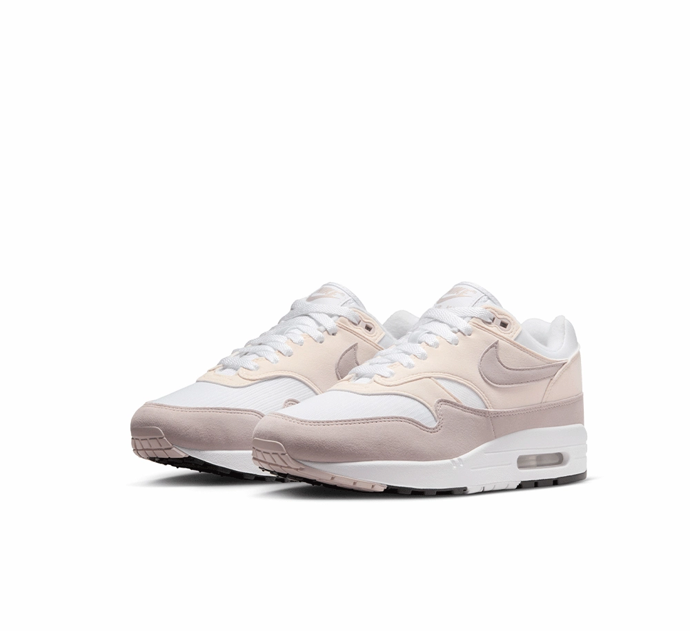 Motion Support Womens Nike Air Max 1