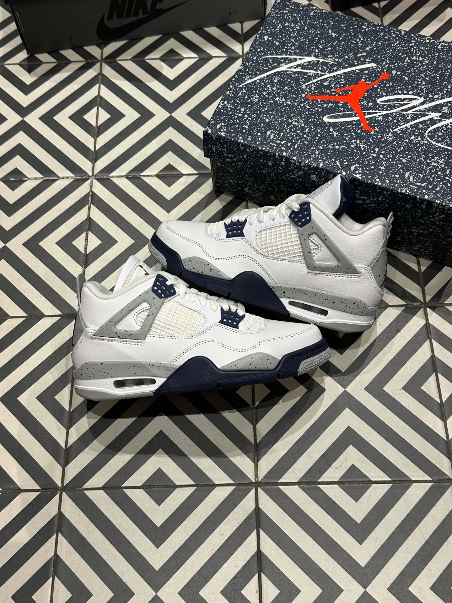Pressure Distribution System Jordan 4 Midnight Navy (Taille 39)