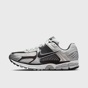 Nike Zoom Vomero 5 Metallic Silver / Black - Pure Platinum New York Smooth Move