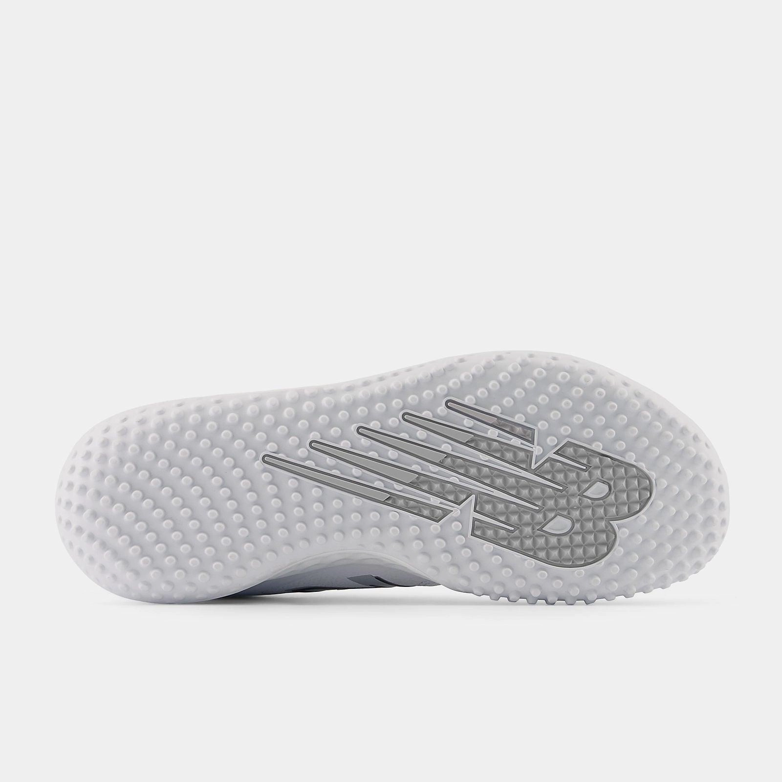 New Balance Men's Fresh Foam 3000 V6 Turf Baseball Shoes - White - T3000SW6 running for a break from routine