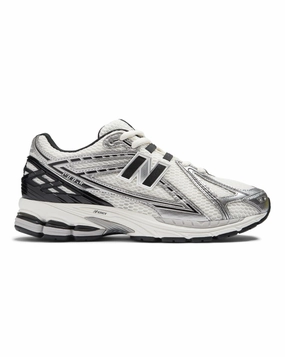 Rubber Sole New Balance 1906R - Silver Metallic / Black / Sea Salt
