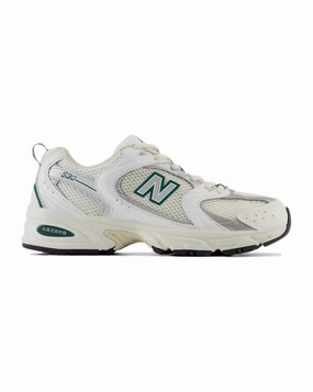 Wear Light Ventilation Technology New Balance 530 - Sea Salt / White / Marsh Green