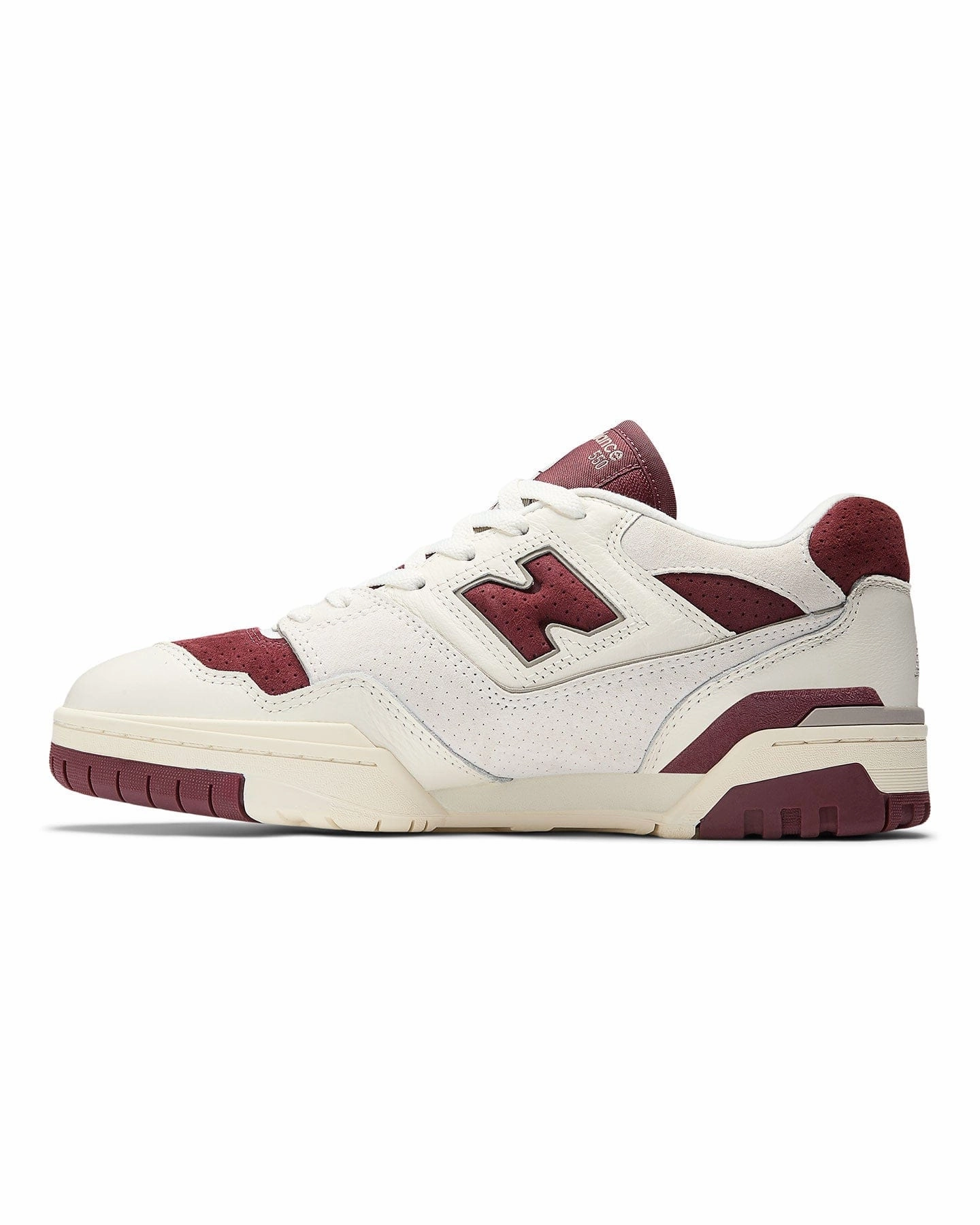 New Balance 550 - White / Red breathable panels