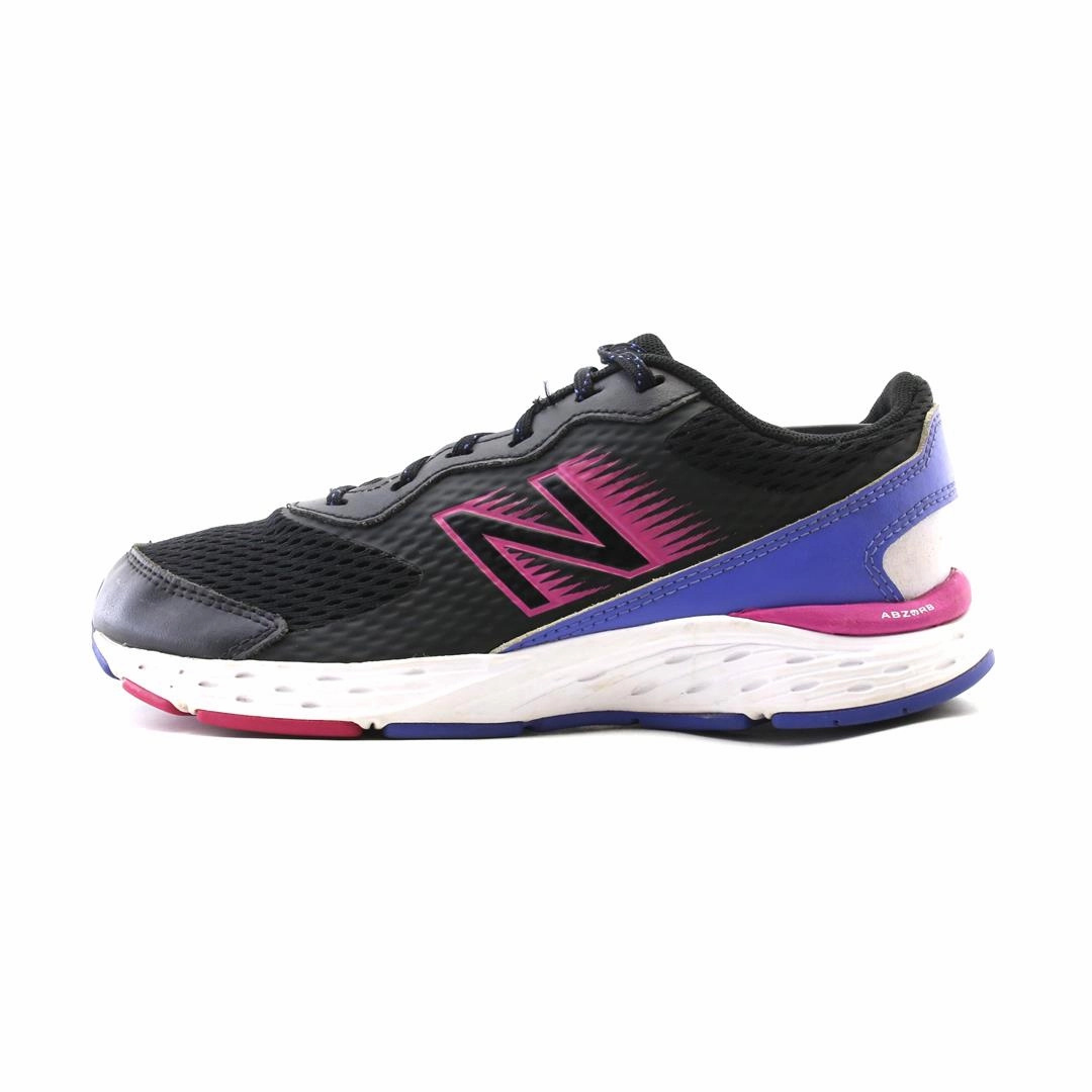 banked track running option NEW BALANCE 680V6