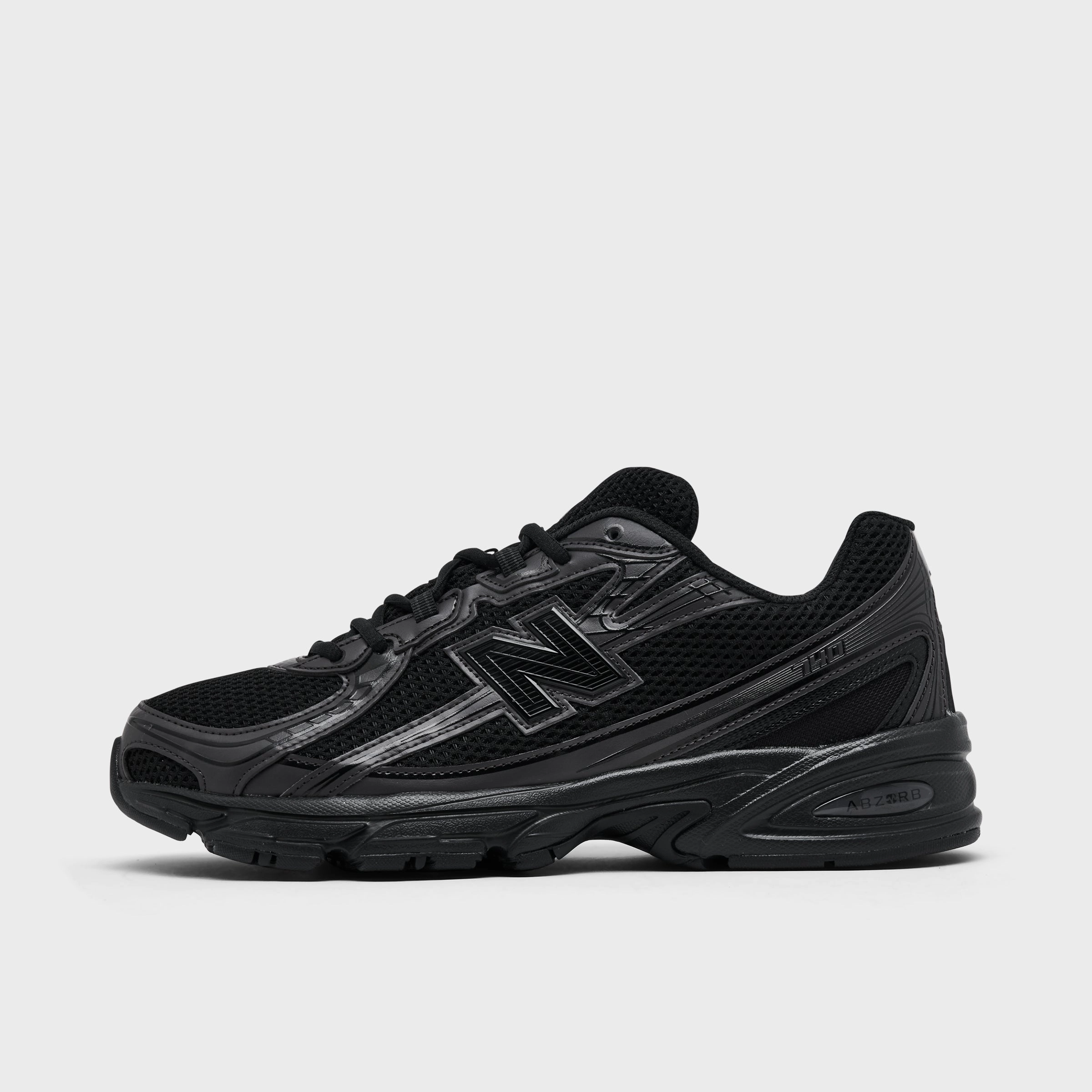 shock - absorbing shoe attributes hook - and - loop closure New Balance 740 Black / Black