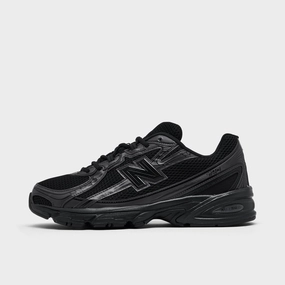 shock - absorbing shoe attributes hook - and - loop closure New Balance 740 Black / Black
