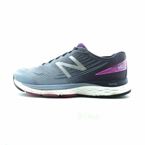 NEW BALANCE 880V8 sports shoes
