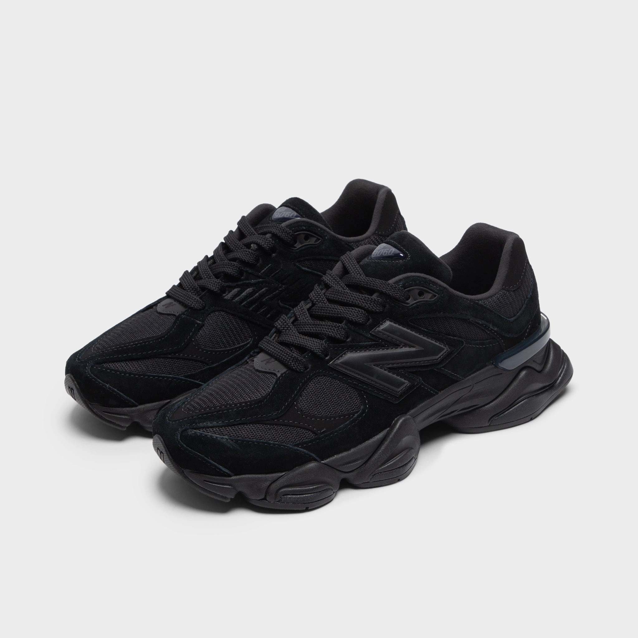 City running New Balance 9060 Black / Black