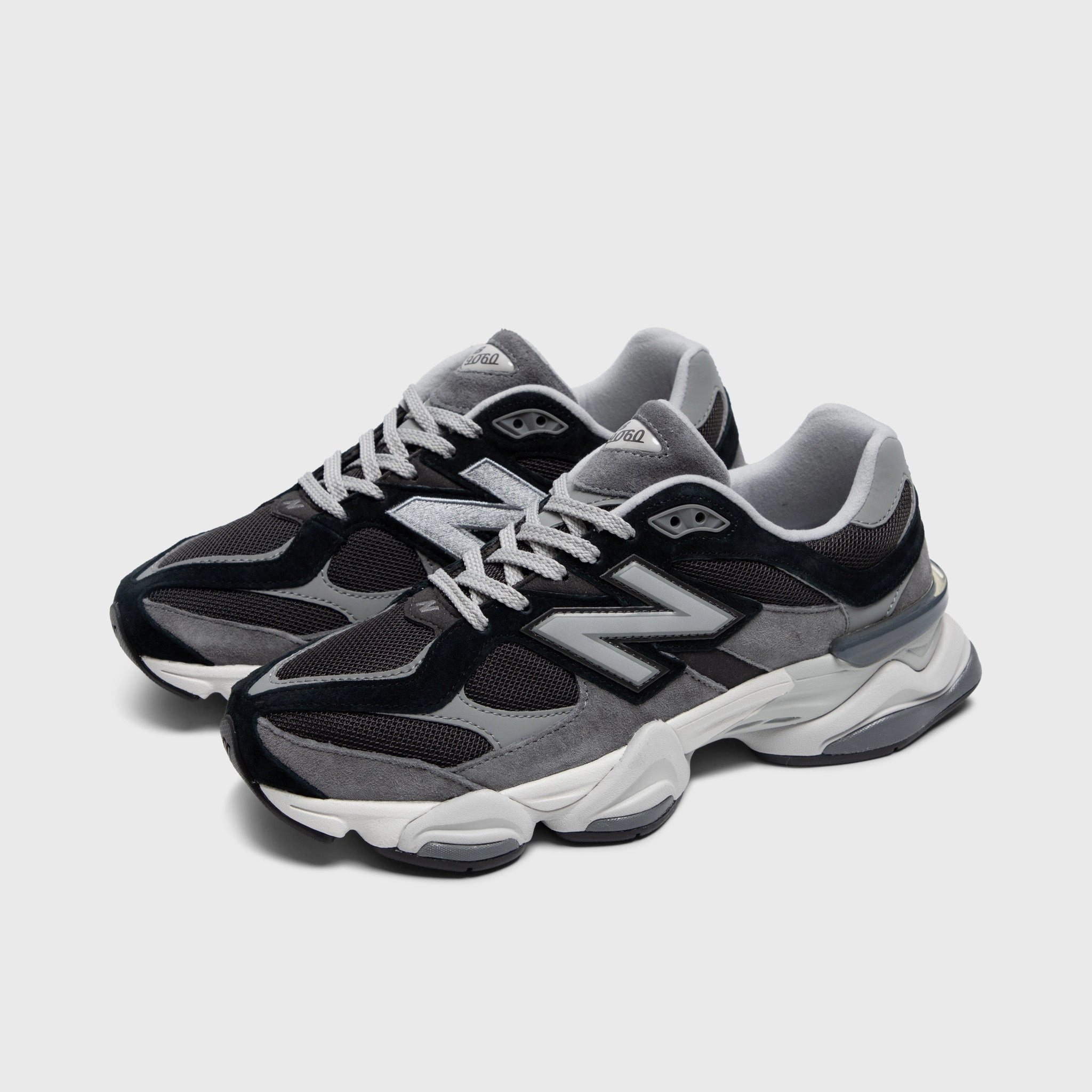 treadmill - specific shoes New Balance 9060 Black / Grey